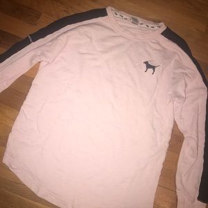 Long sleeve light sweatshirt. PINK